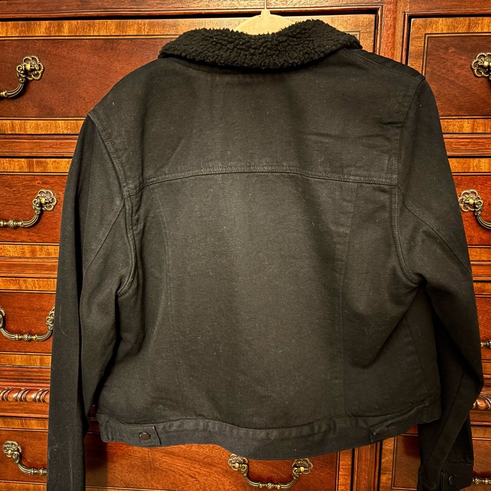 Black Sherpa-Lined Jean Jacket - Picture 3 of 3